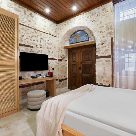 Belmondo Suites Old Town Antalya Exteriör bild