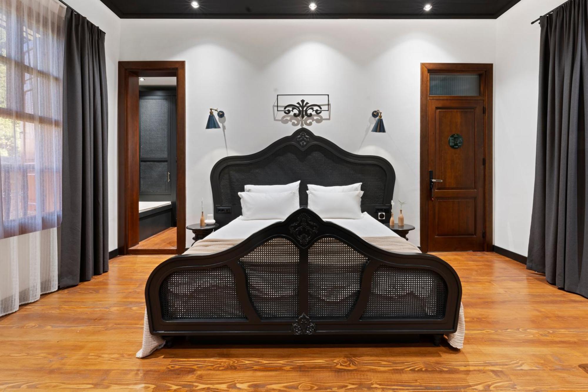 Belmondo Suites Old Town Antalya Exteriör bild