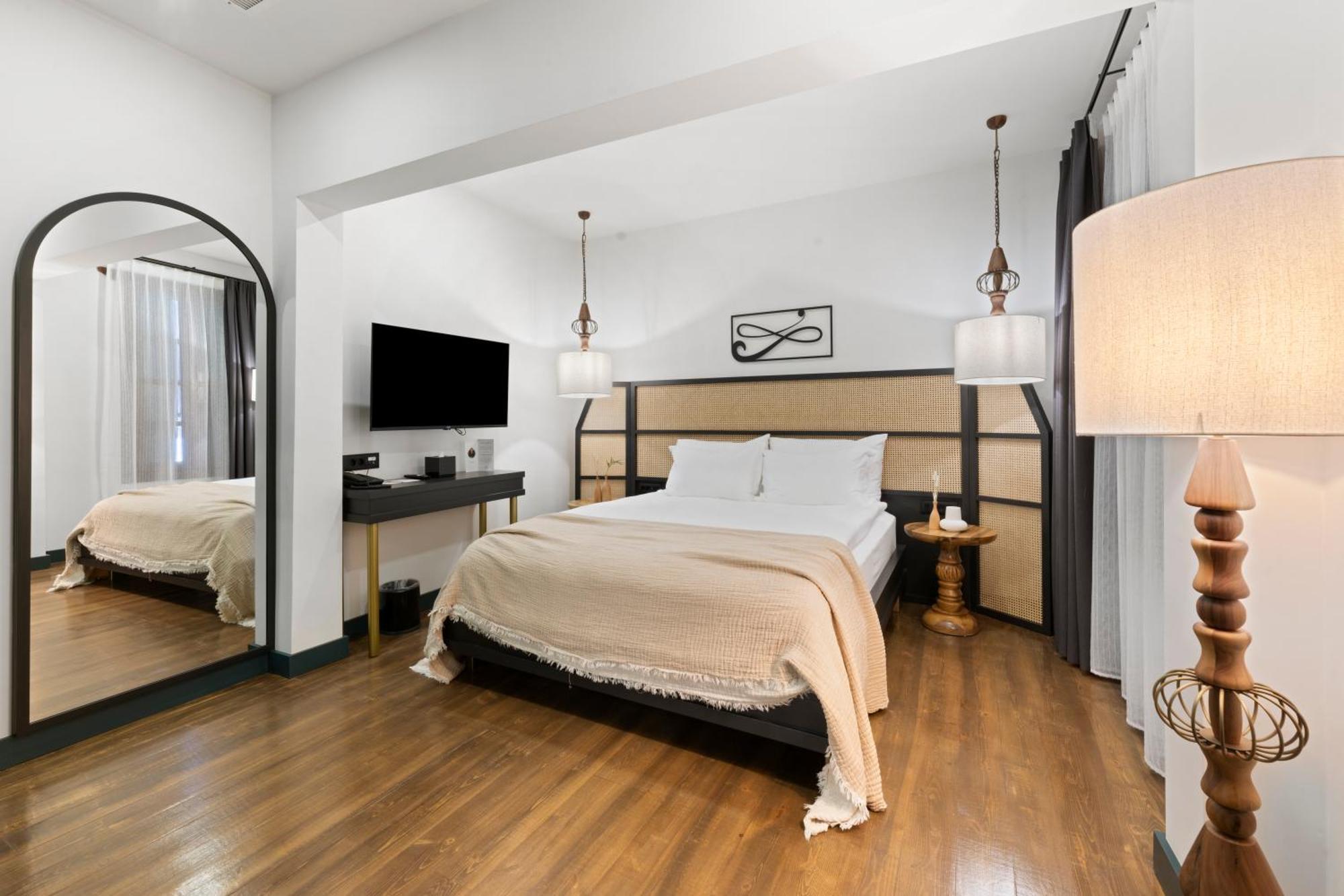 Belmondo Suites Old Town Antalya Exteriör bild
