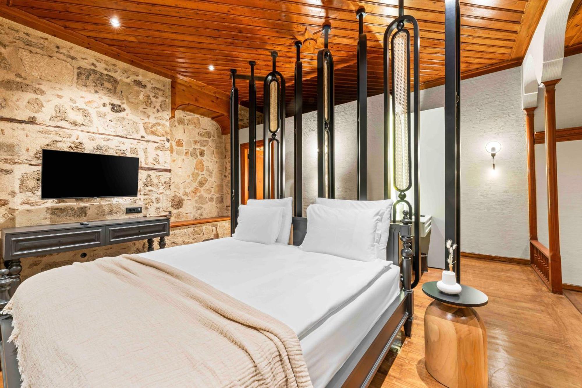 Belmondo Suites Old Town Antalya Rum bild